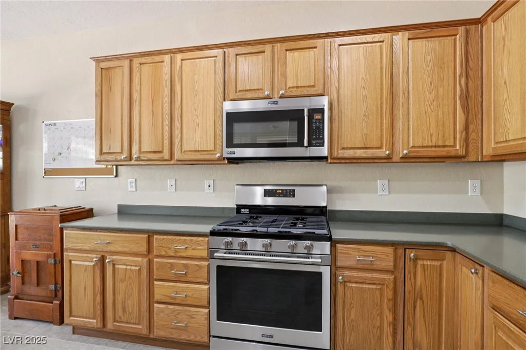 2555 Moonlight Valley, Henderson, NV 89044