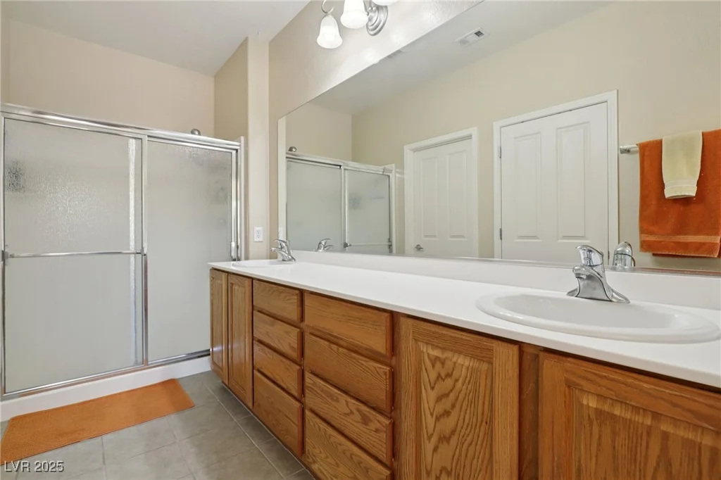 2555 Moonlight Valley, Henderson, NV 89044