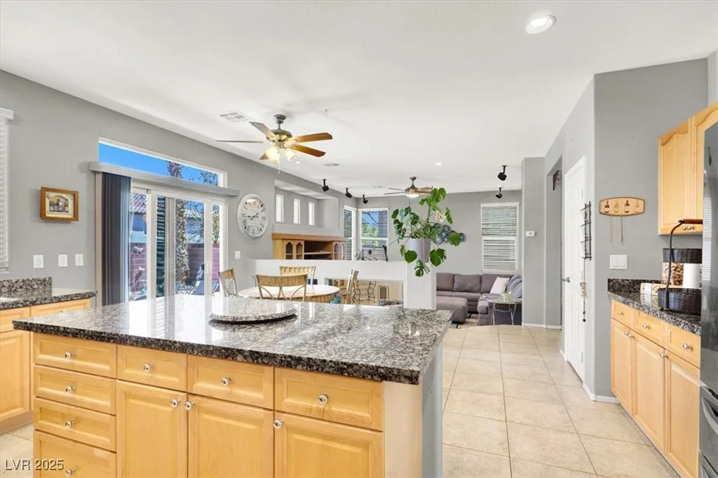 9408 Ironsend, Las Vegas, NV 89143