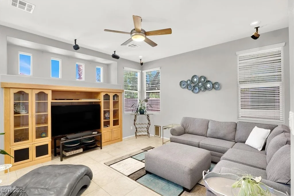 9408 Ironsend, Las Vegas, NV 89143
