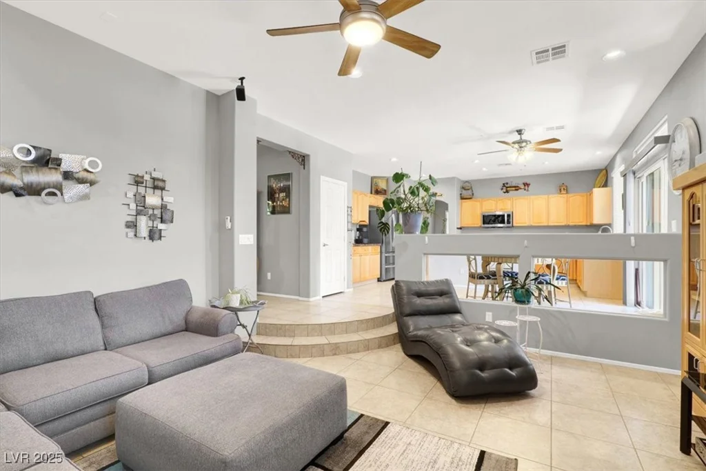 9408 Ironsend, Las Vegas, NV 89143
