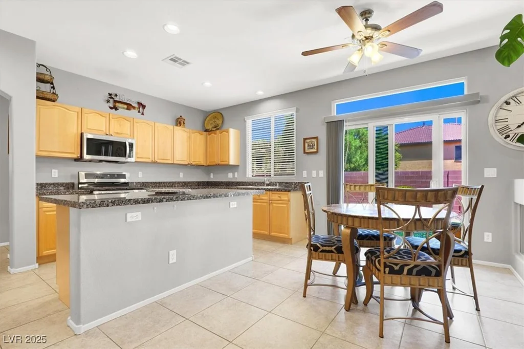 9408 Ironsend, Las Vegas, NV 89143