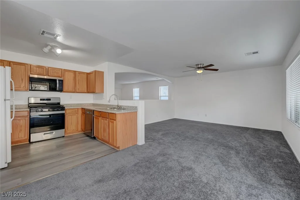 4751 Lone Grove, Las Vegas, NV 89139
