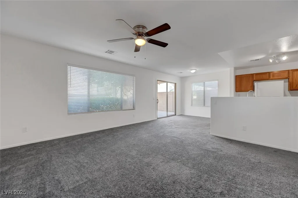 4751 Lone Grove, Las Vegas, NV 89139