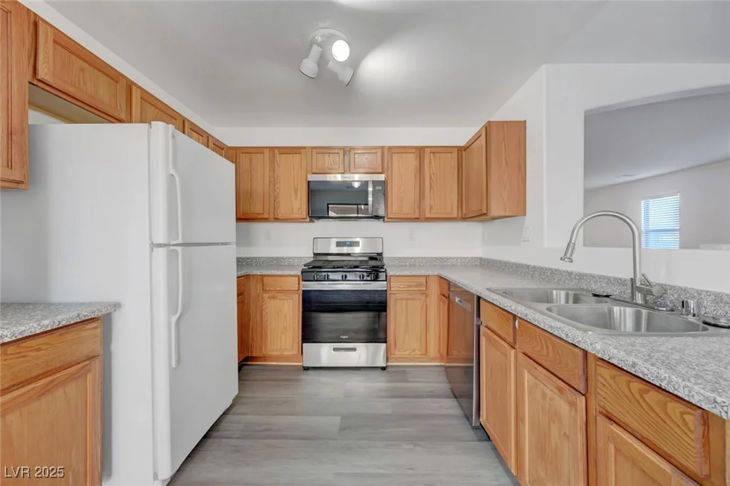 4751 Lone Grove, Las Vegas, NV 89139