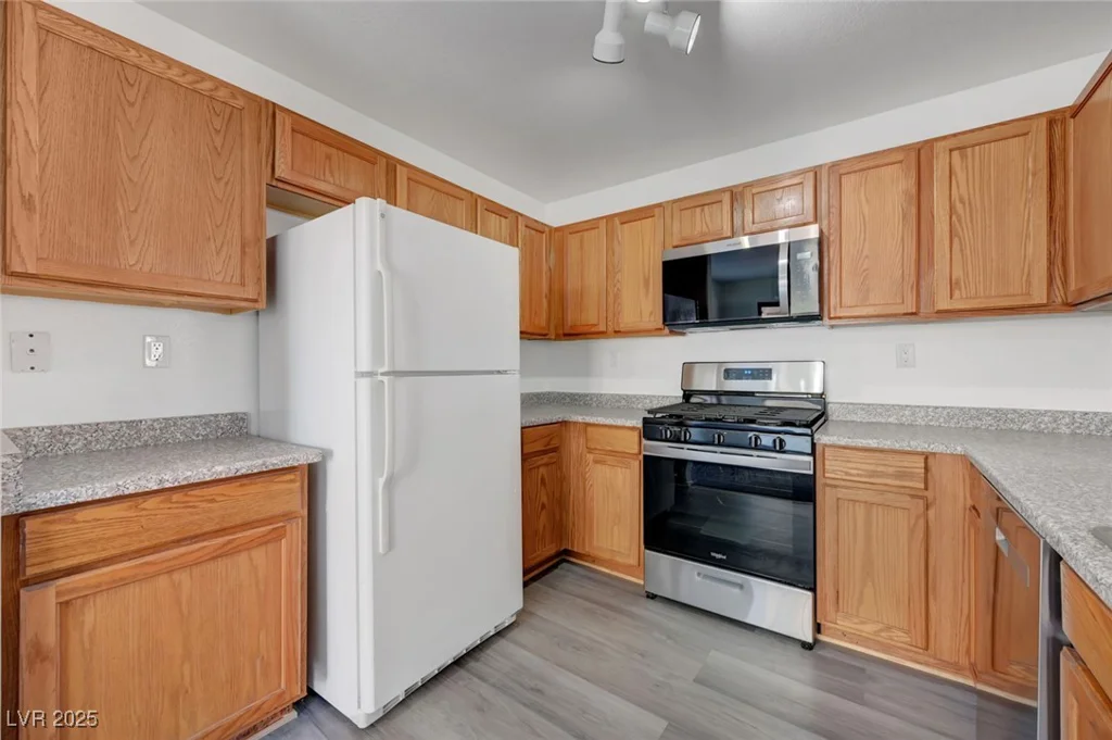 4751 Lone Grove, Las Vegas, NV 89139