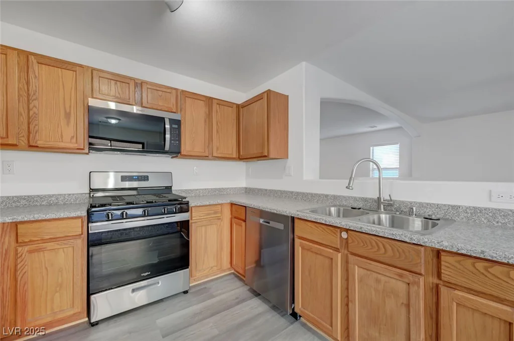 4751 Lone Grove, Las Vegas, NV 89139