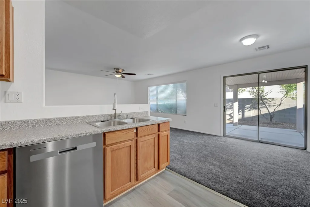 4751 Lone Grove, Las Vegas, NV 89139