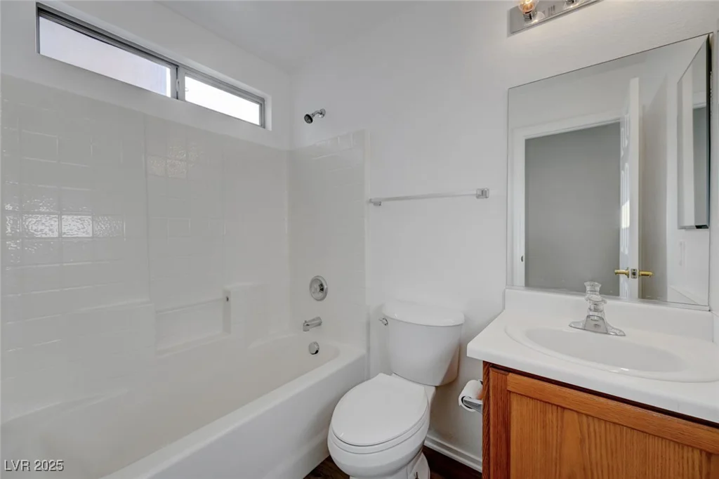 4751 Lone Grove, Las Vegas, NV 89139