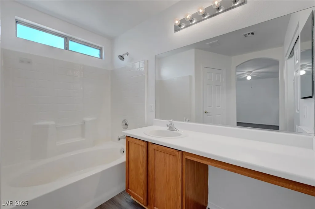 4751 Lone Grove, Las Vegas, NV 89139