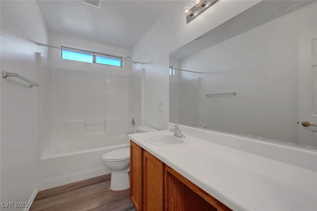 4751 Lone Grove, Las Vegas, NV 89139