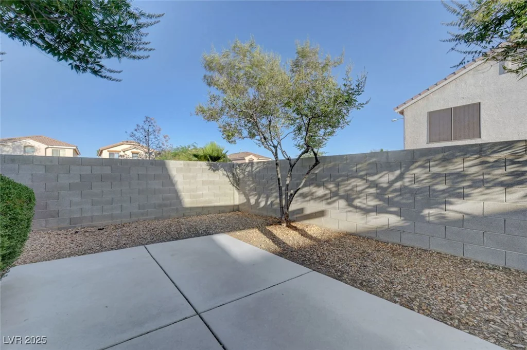 4751 Lone Grove, Las Vegas, NV 89139