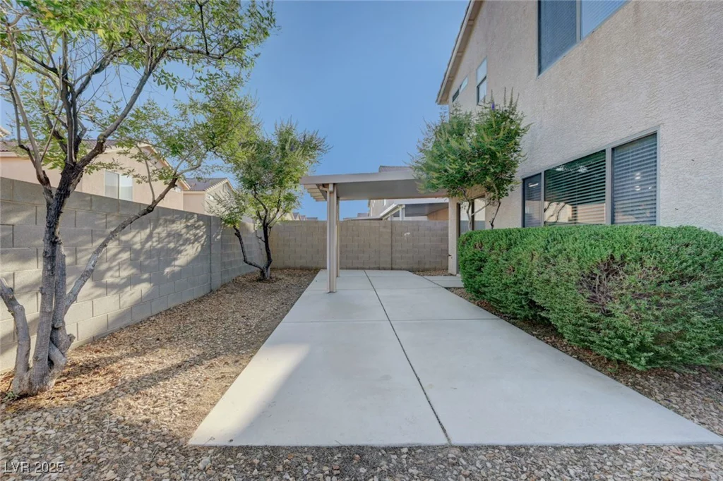 4751 Lone Grove, Las Vegas, NV 89139