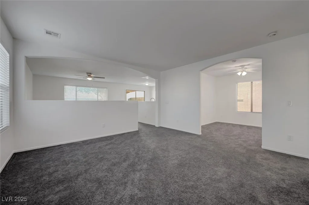 4751 Lone Grove, Las Vegas, NV 89139