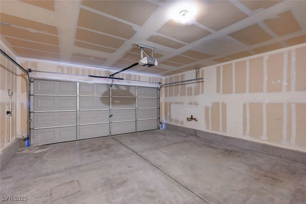 4751 Lone Grove, Las Vegas, NV 89139