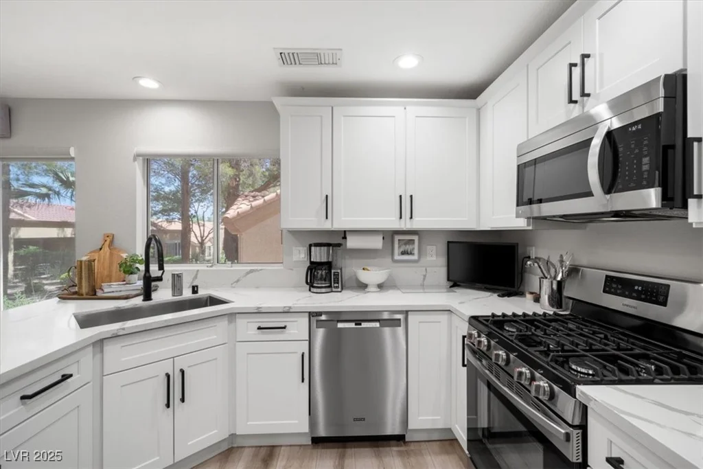 9540 Eagle Valley, Las Vegas, NV 89134