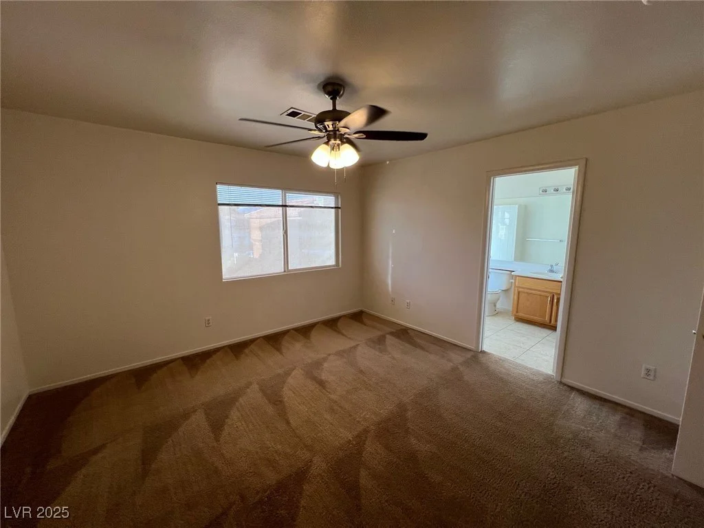 8704 Autumn Wreath, Las Vegas, NV 89129