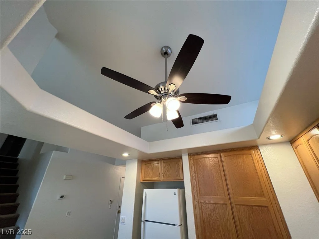 8704 Autumn Wreath, Las Vegas, NV 89129