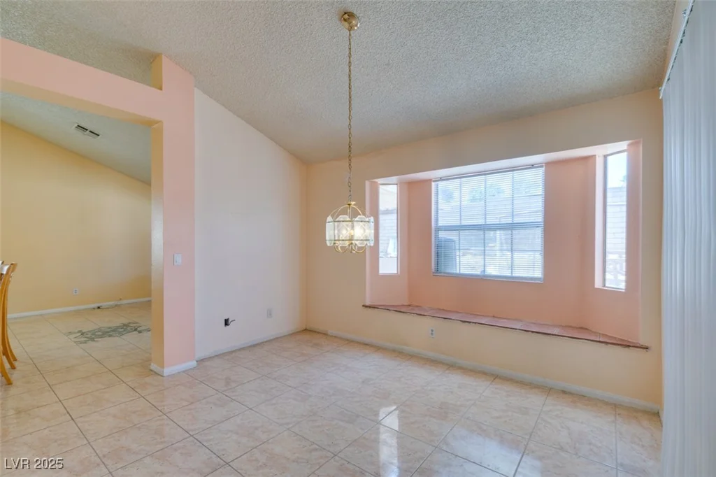 3127 Kennewick, Las Vegas, NV 89121