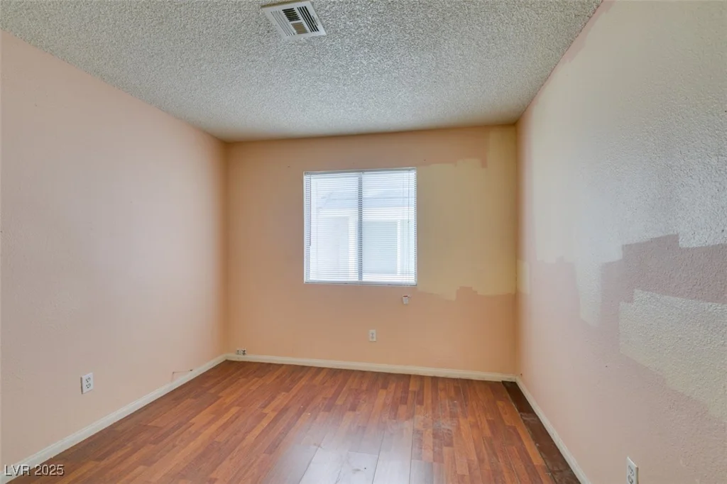 3127 Kennewick, Las Vegas, NV 89121