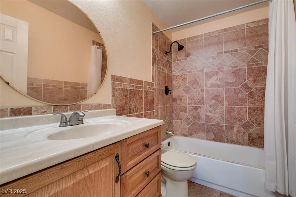3127 Kennewick, Las Vegas, NV 89121