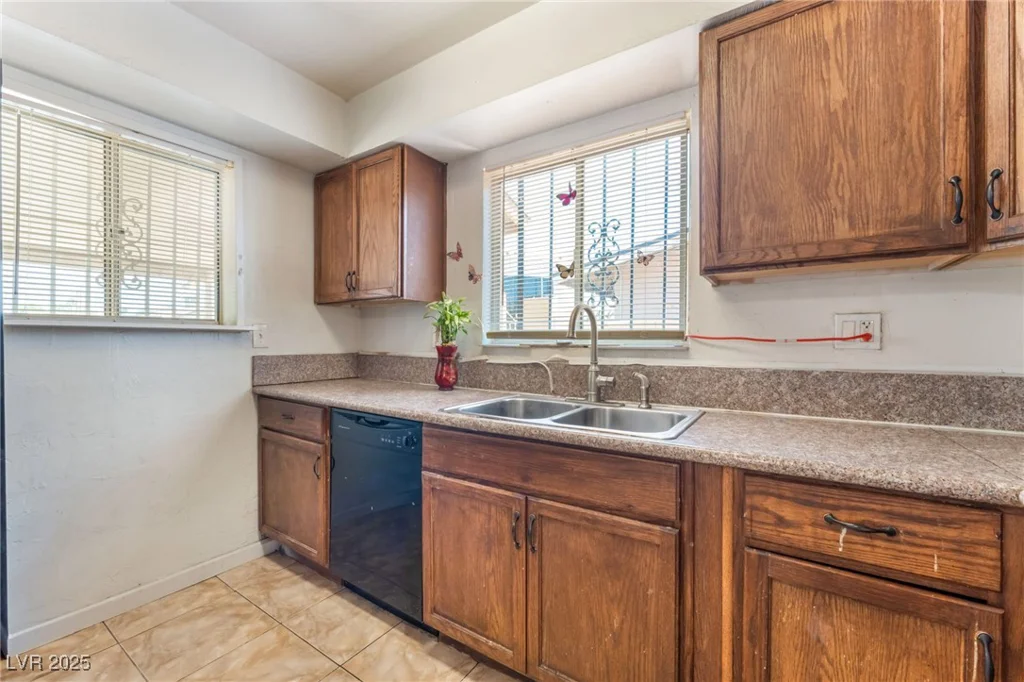 4436 Ogden, Las Vegas, NV 89110