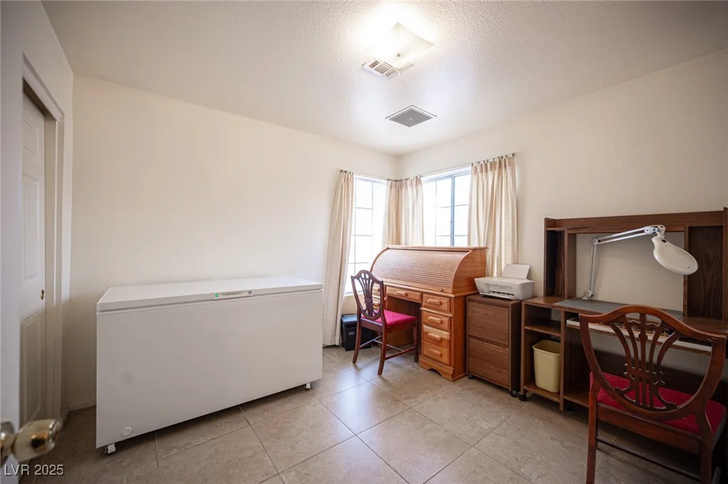4616 Idaho, Las Vegas, NV 89104