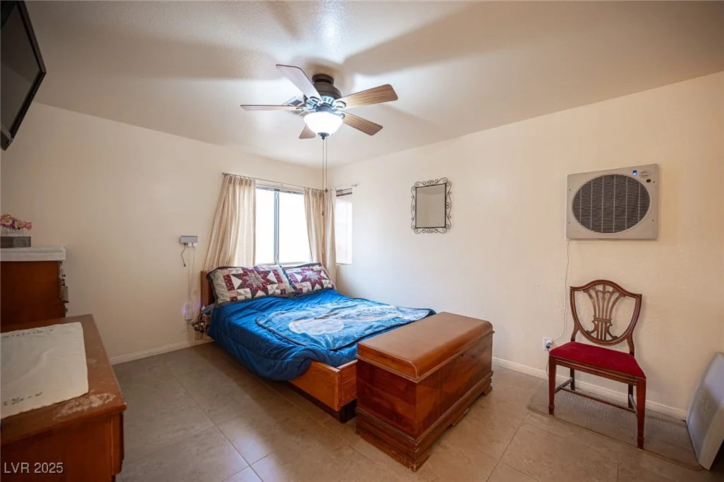 4616 Idaho, Las Vegas, NV 89104
