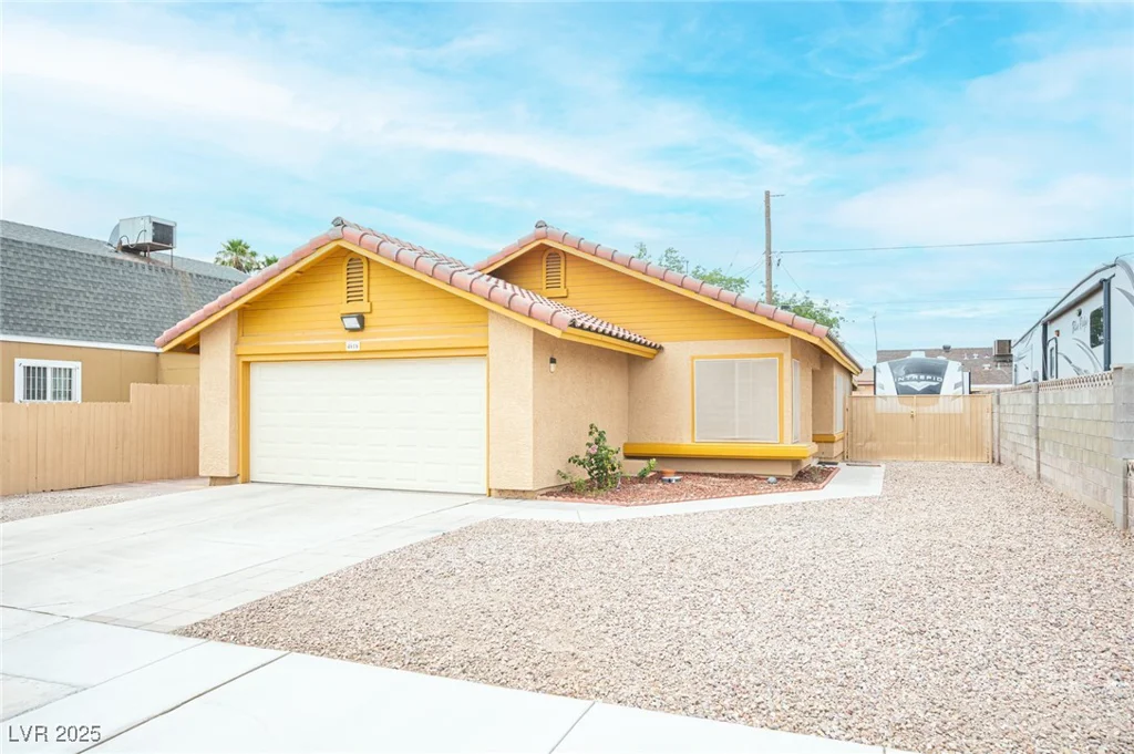 4616 Idaho, Las Vegas, NV 89104