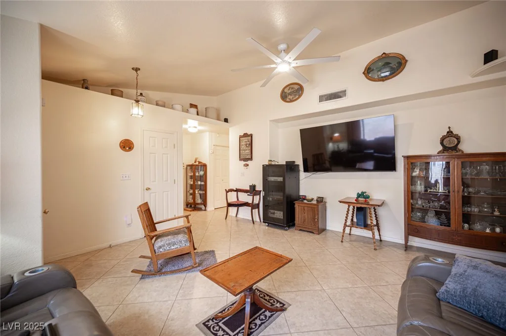 4616 Idaho, Las Vegas, NV 89104