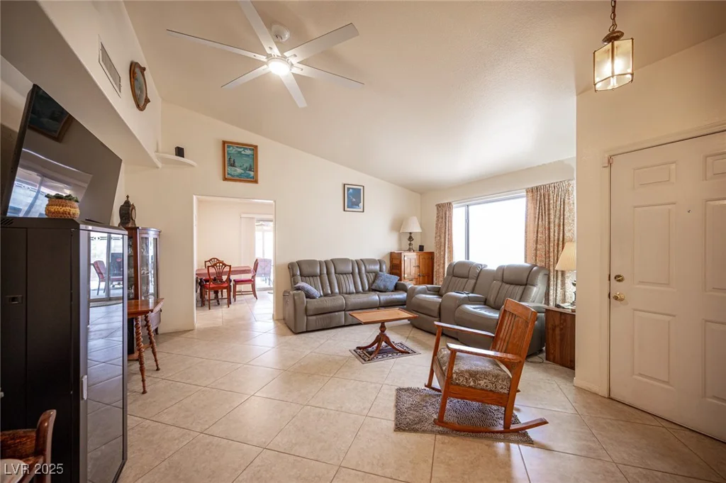 4616 Idaho, Las Vegas, NV 89104