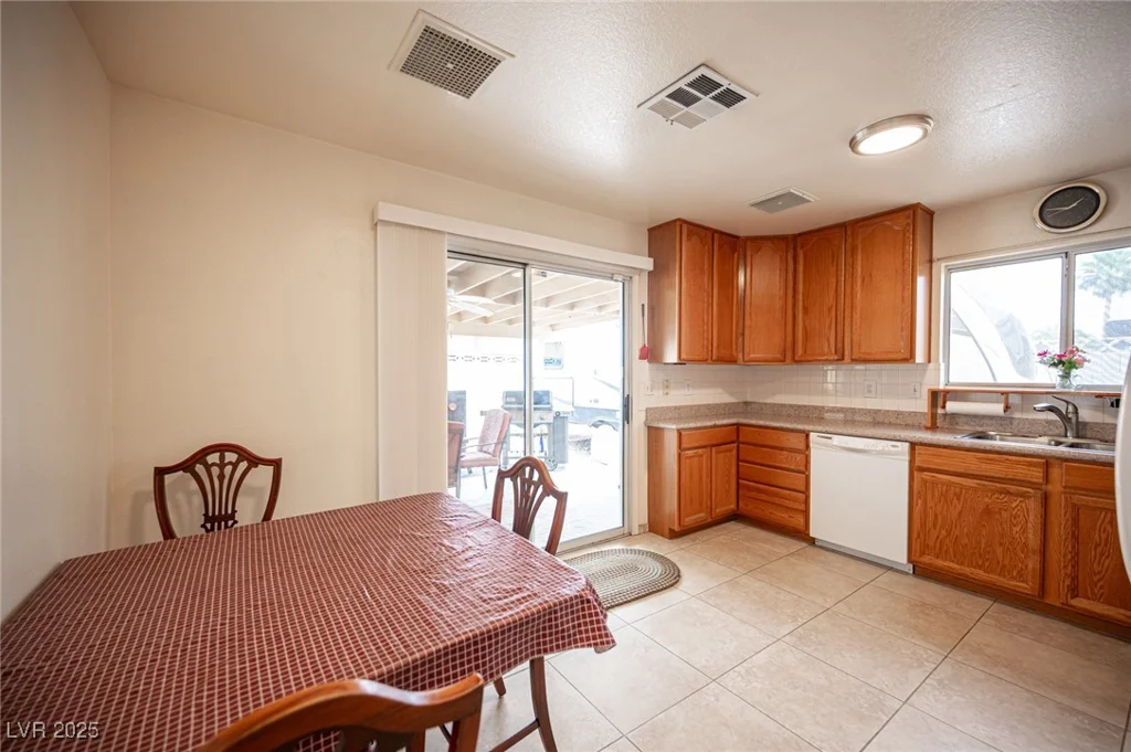 4616 Idaho, Las Vegas, NV 89104