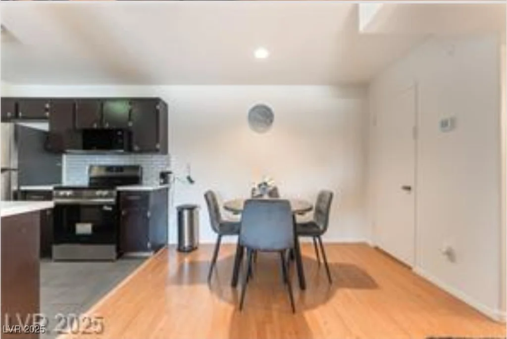 221 Mission Catalina, Las Vegas, NV 89107