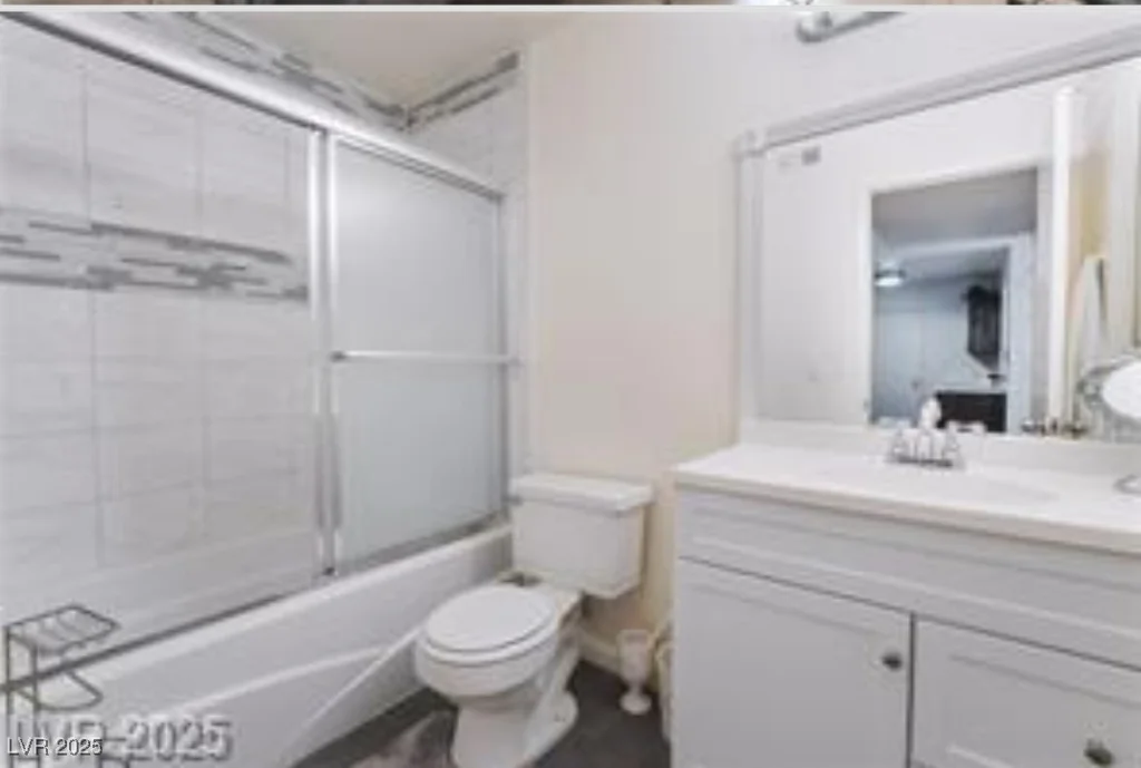 221 Mission Catalina, Las Vegas, NV 89107