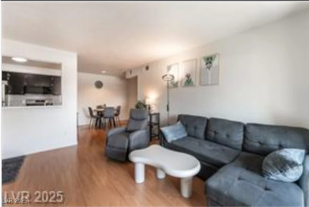 221 Mission Catalina, Las Vegas, NV 89107