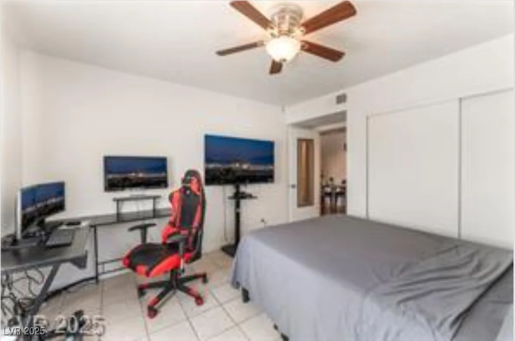 221 Mission Catalina, Las Vegas, NV 89107