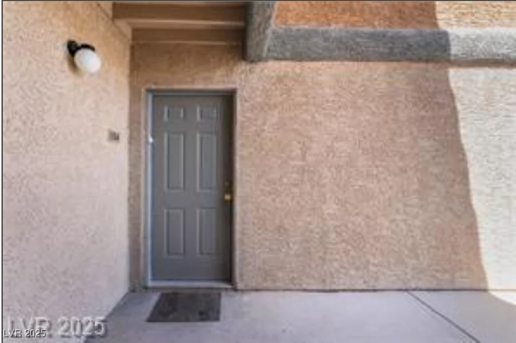 221 Mission Catalina, Las Vegas, NV 89107