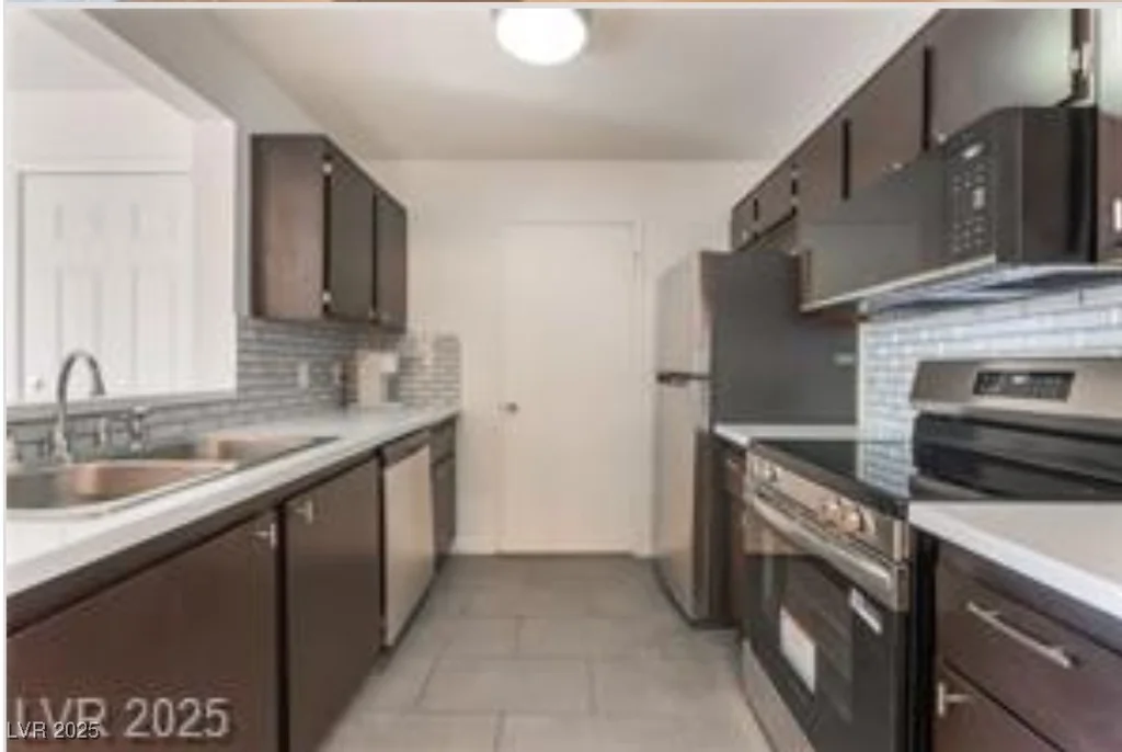 221 Mission Catalina, Las Vegas, NV 89107