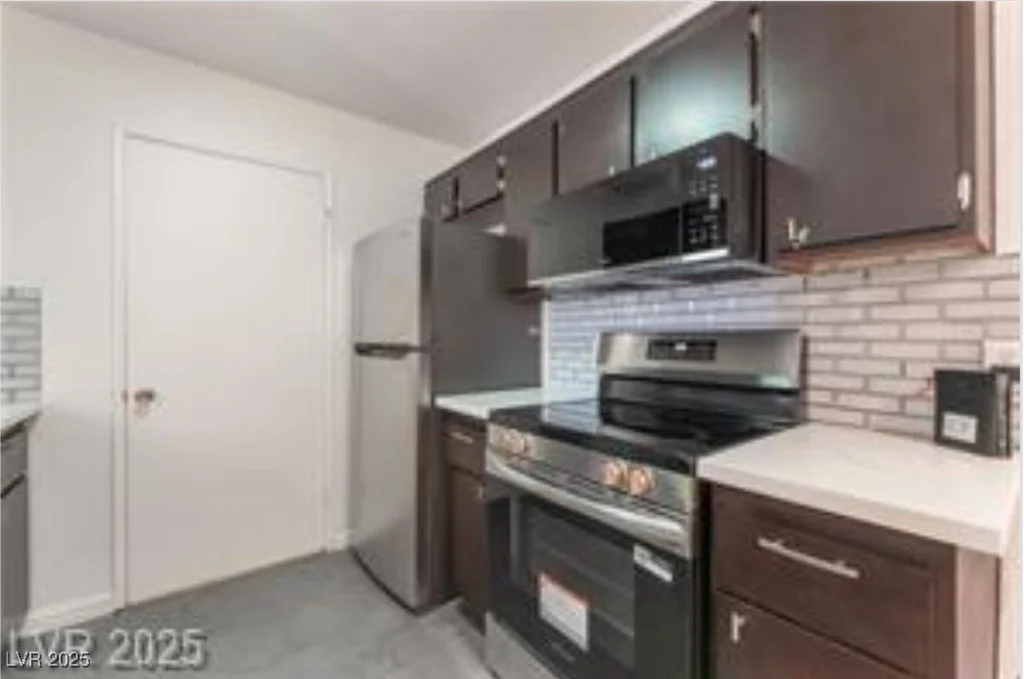 221 Mission Catalina, Las Vegas, NV 89107