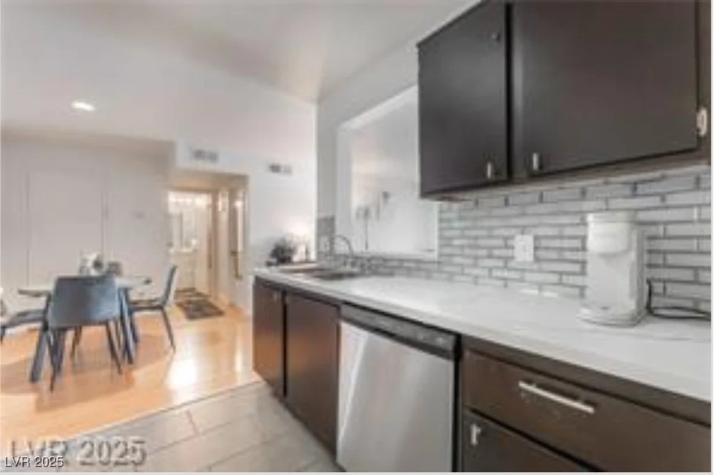 221 Mission Catalina, Las Vegas, NV 89107