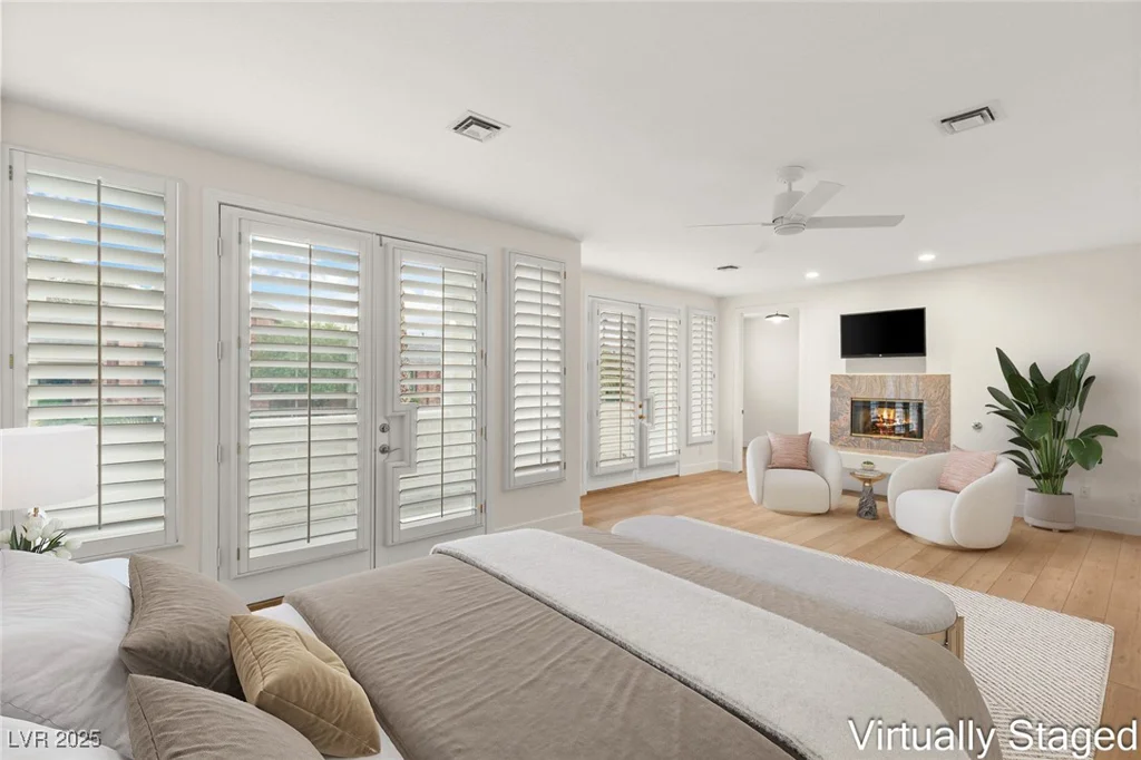 1905 IRON RIDGE, Las Vegas, NV 89117