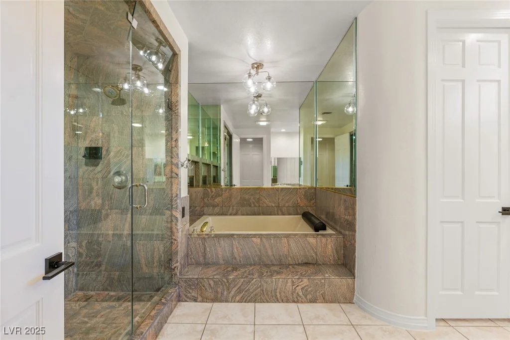 1905 IRON RIDGE, Las Vegas, NV 89117