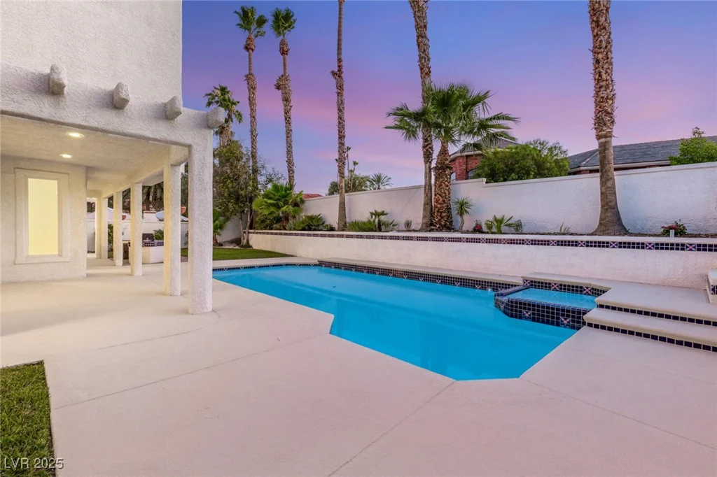 1905 IRON RIDGE, Las Vegas, NV 89117