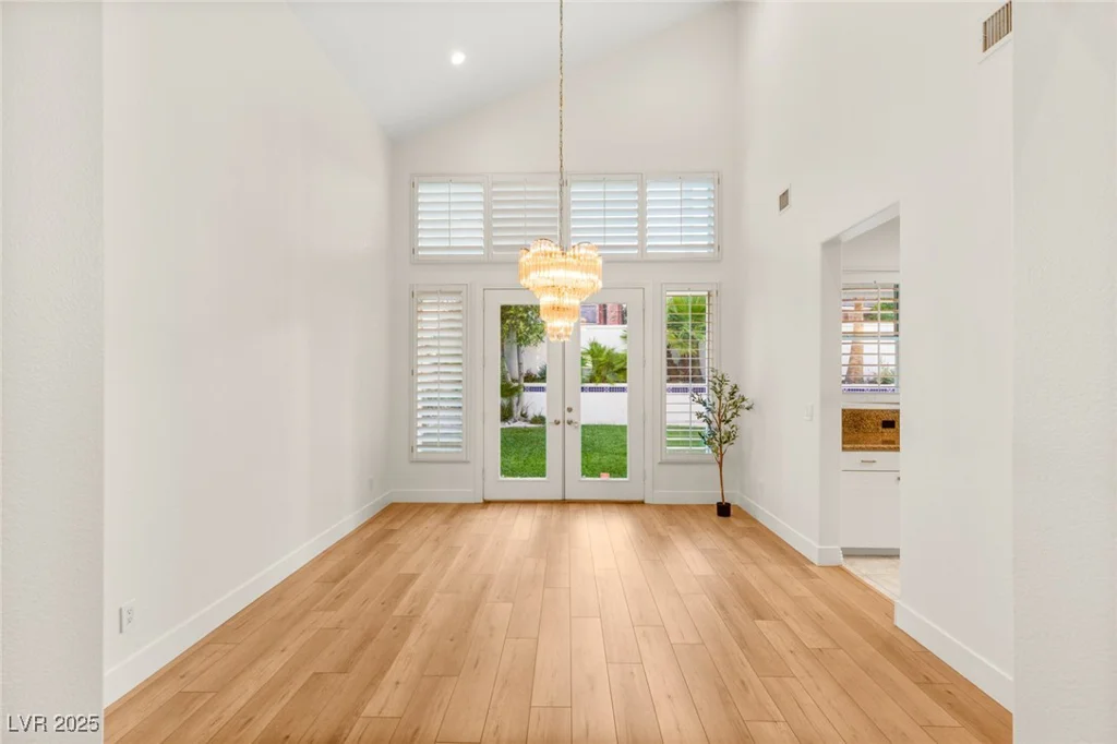 1905 IRON RIDGE, Las Vegas, NV 89117