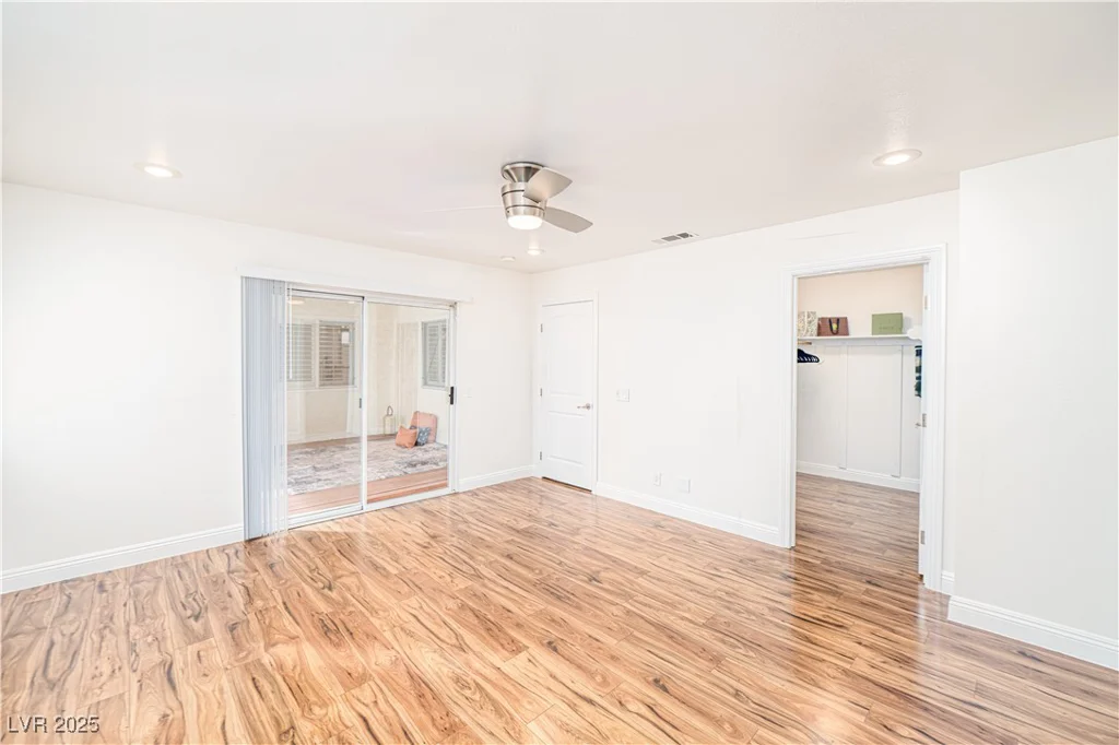 1561 Doran, Las Vegas, NV 89123