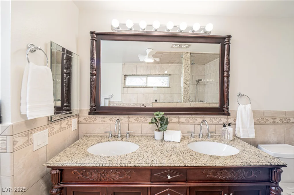 1561 Doran, Las Vegas, NV 89123