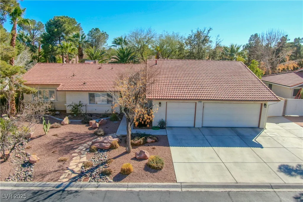 1561 Doran, Las Vegas, NV 89123