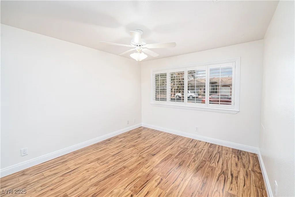 1561 Doran, Las Vegas, NV 89123