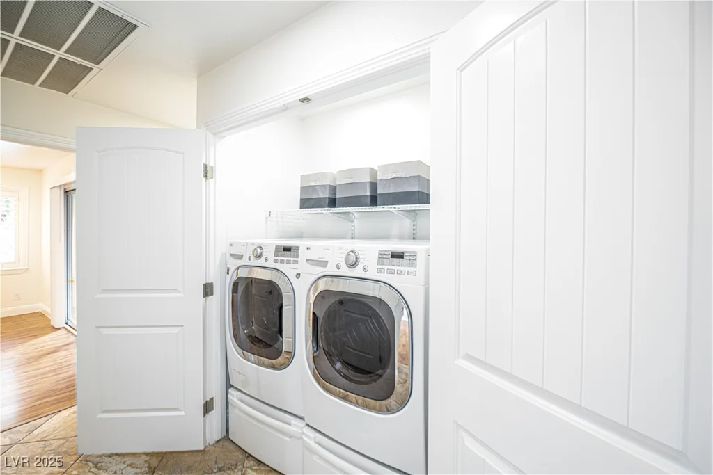 1561 Doran, Las Vegas, NV 89123