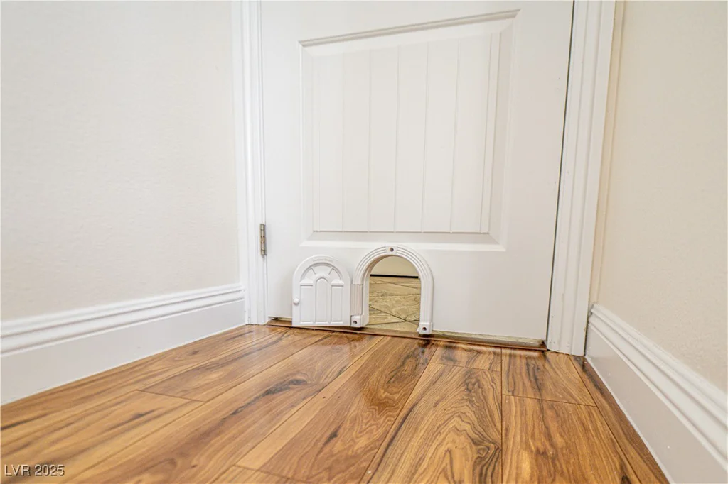 1561 Doran, Las Vegas, NV 89123